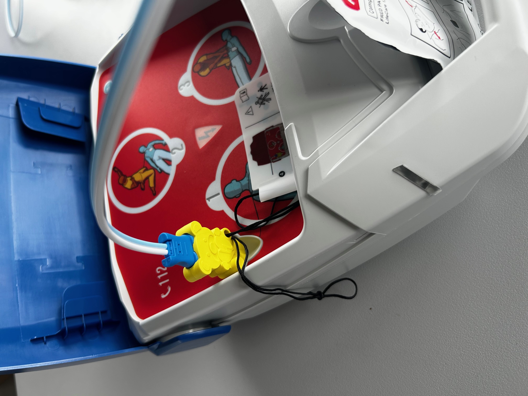 Juego de electrodos para adultos compatible con todos los desfibriladores AED Notfallretter.de® PA-1